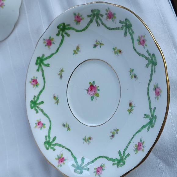 Coalport Vintage Made in England "Ribbons and Roses" Teacups & Saucers - Picture 11 of 13